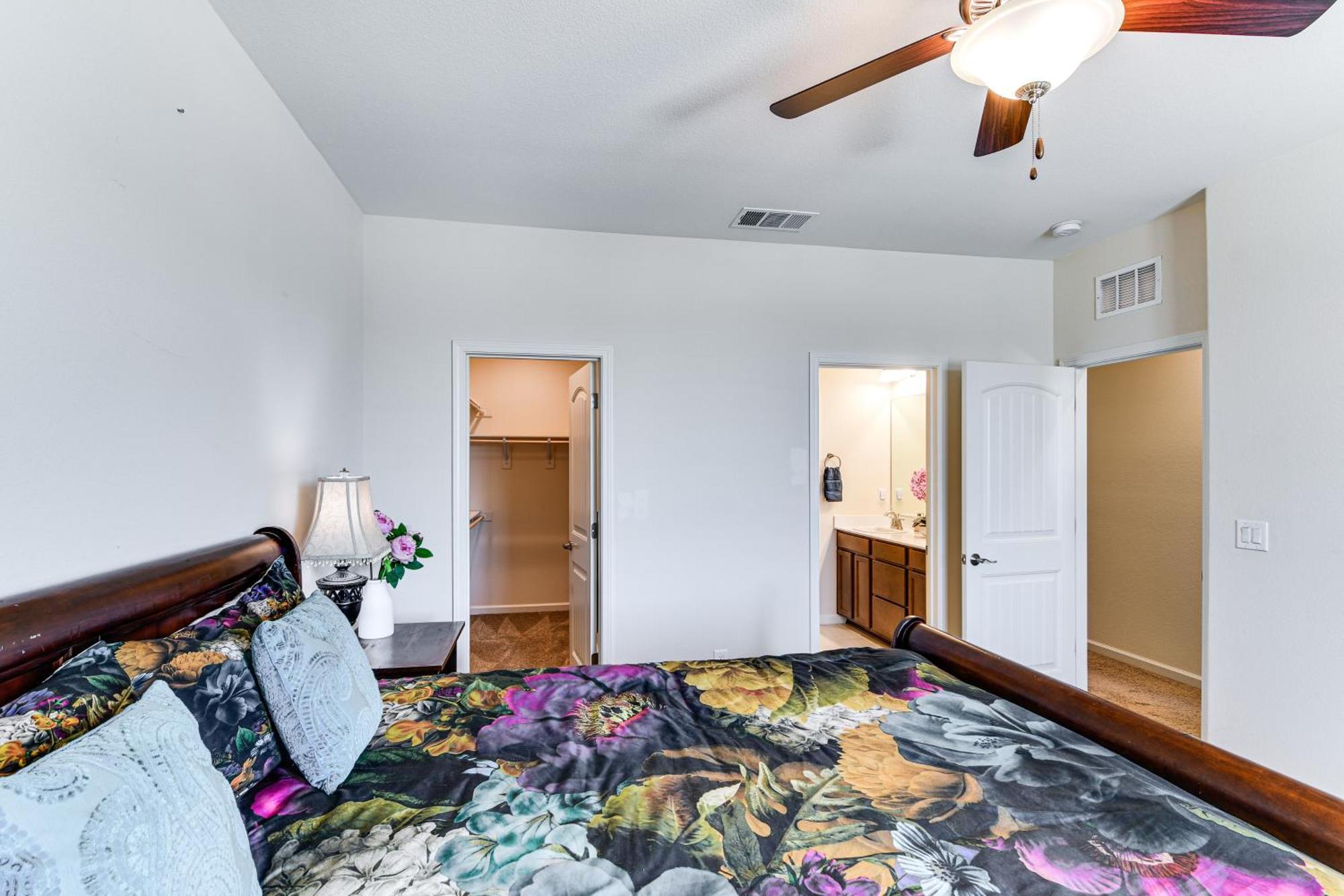 Central Carson City Townhome, 1 Mi To Downtown! 외부 사진